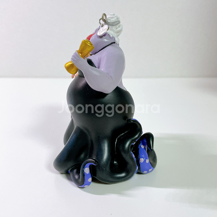 디즈니 인어공주 우슬라 싱잉 오너먼트 피규어--1