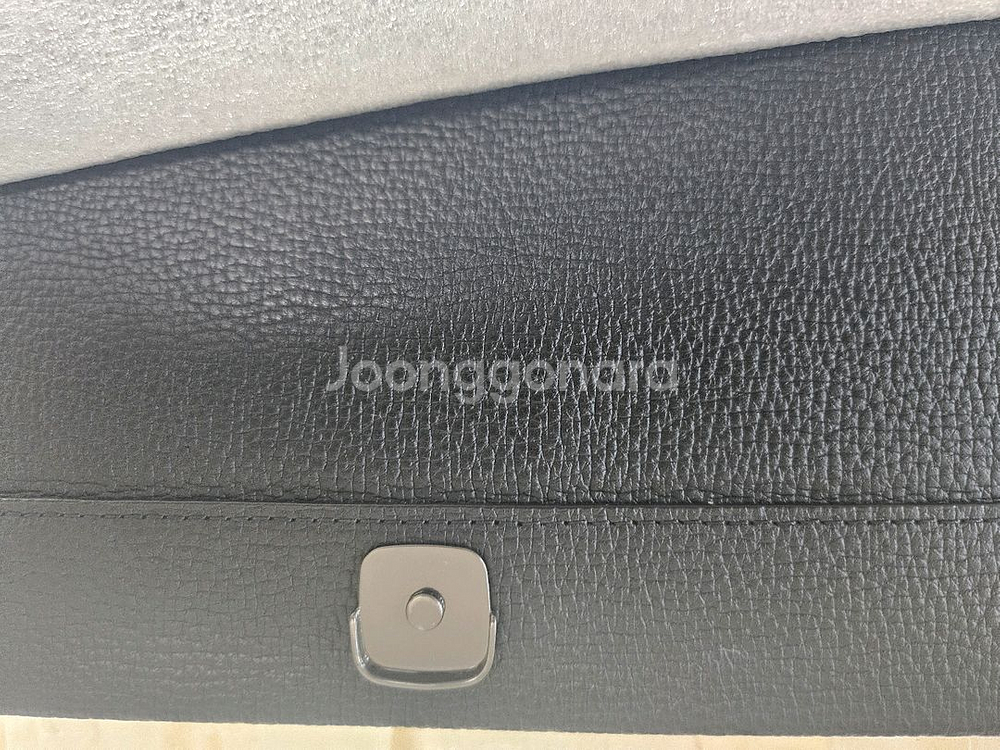 1회착용/거의새상품)쿠론 셀레나 플로츠 토트백24 블랙--9