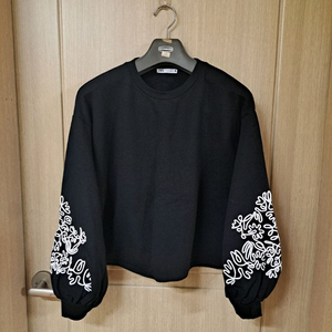 자라 풀오버 새것