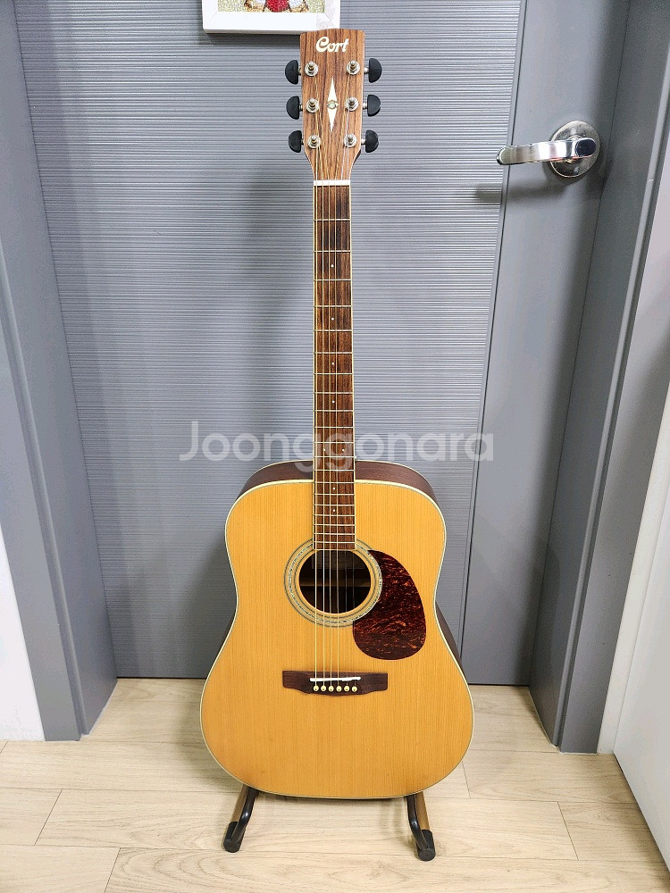 Cort) 콜트 통기타 판매 합니다.--0