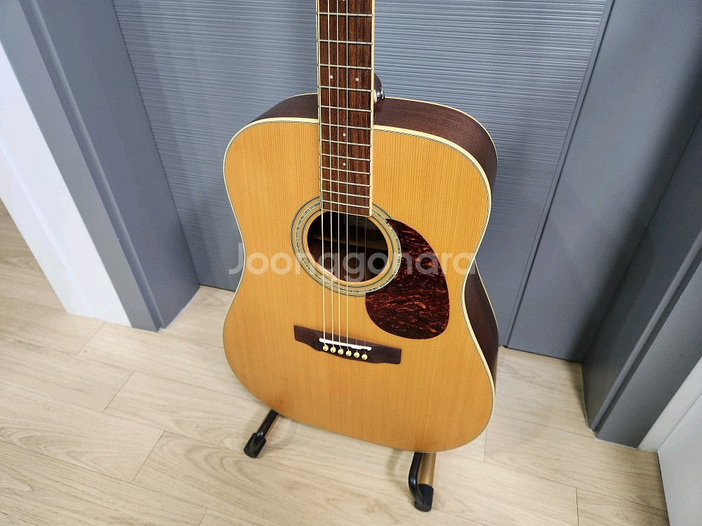 Cort) 콜트 통기타 판매 합니다.--1