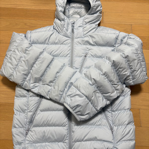 (새제품 m 택포) 무신사 스탠다드 시티 레저 후디드 라이트 다운 재킷 클라우디 블루