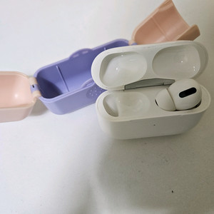 애플 에어팟프로1 정품, 케이스 포함 상태좋음
