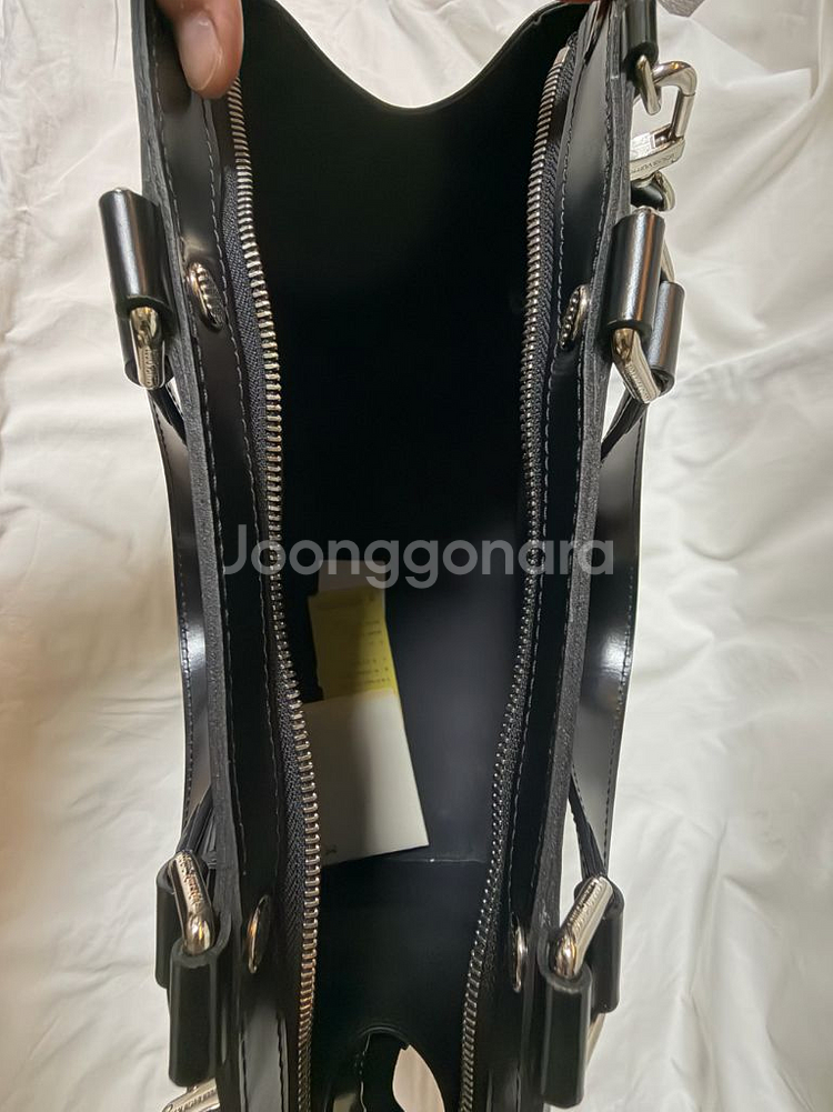 루이비통 에삐 브레아 GM--3