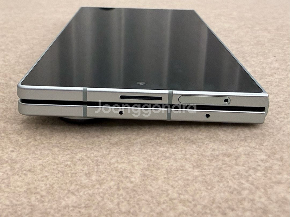 갤럭시 폴드7 512기가 민트색상 팝니다--4