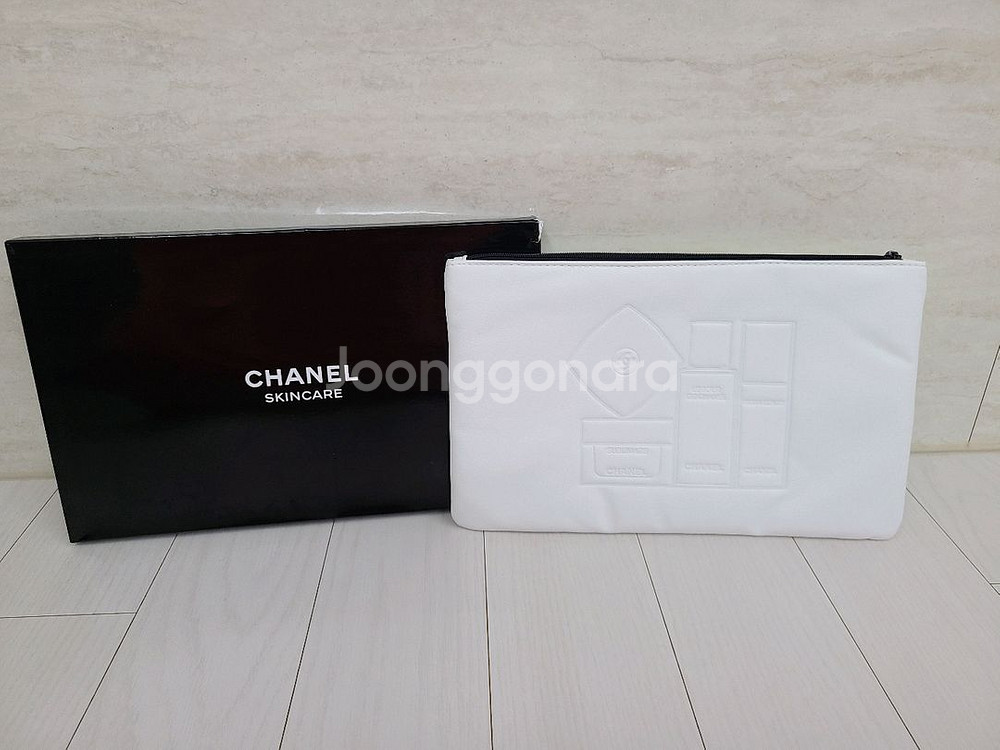 정품) 샤넬 화이트 파우치 (코스메틱)--0