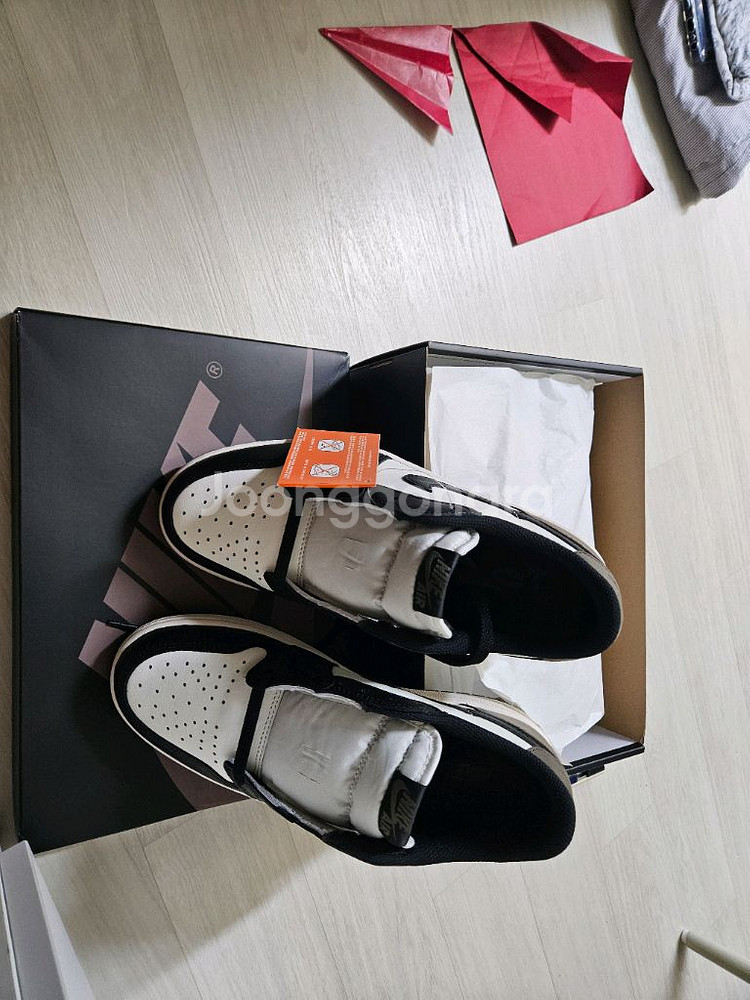 나이키 조던1 레트로 로우 모카--2