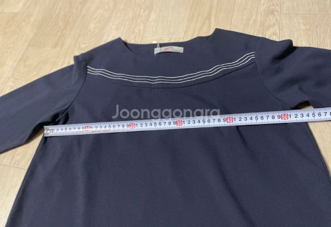 에잇세컨즈 블라우스--4