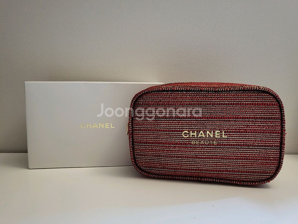 정품) 샤넬 홀리데이 파우치 (코스메틱)--0