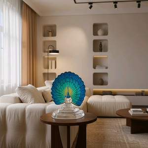 프랑스 에서 제작한 최고급 크리스탈 공작 장식품. 화