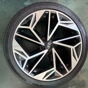 아이오닉6 20인치휠 + tpms + 넥센 윈터타이어