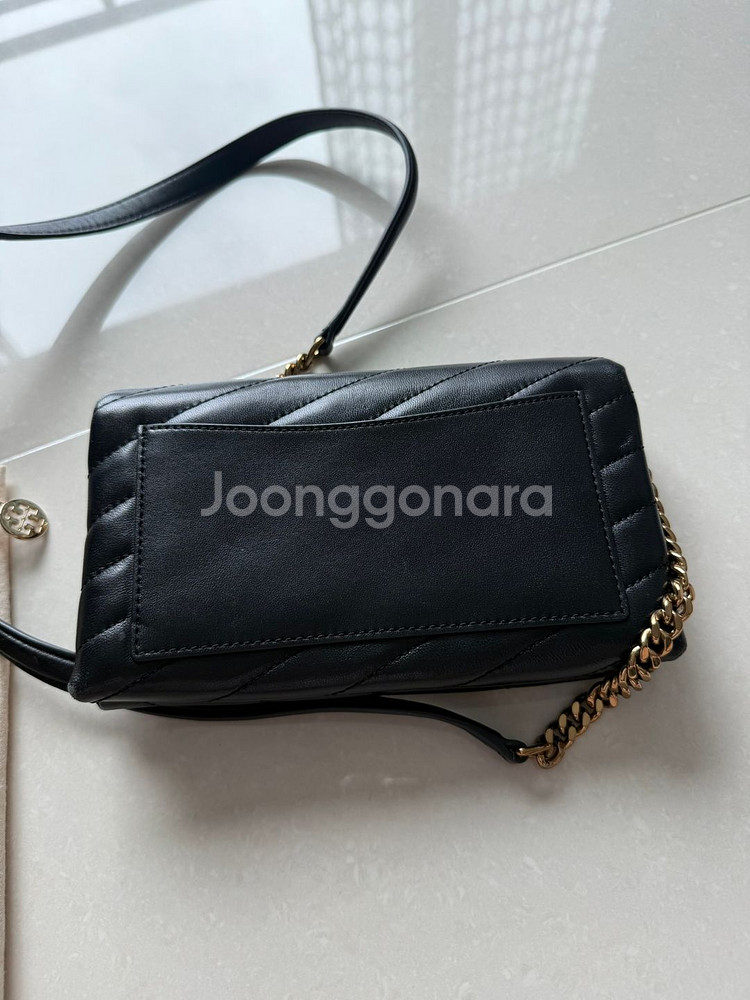 토리버치 핸드백(kira chevbon chain wallet) 정품--3
