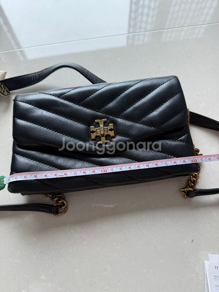 토리버치 핸드백(kira chevbon chain wallet) 정품--7