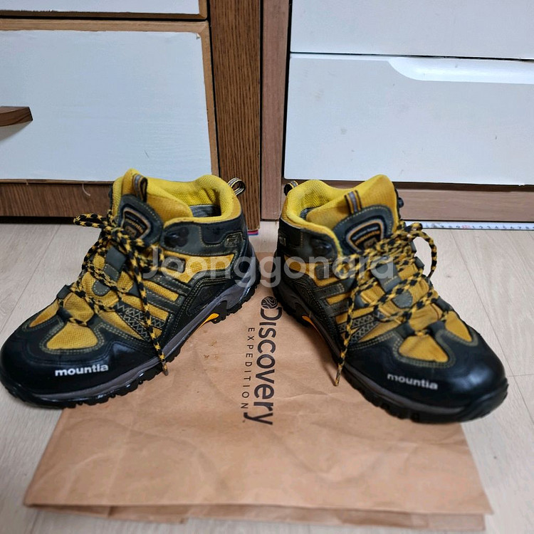 마운티아 등산화 235--4