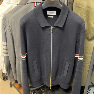 톰브라운 암밴드 밀라노스티치 니트 집업 사이즈3