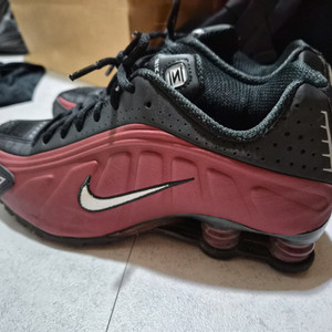 나이키 샥스 레드,블랙 260