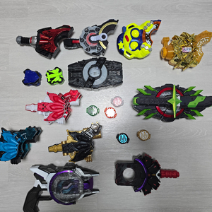 가면라이더 기츠 팝니다