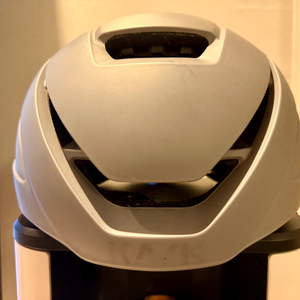 카스크 와사비 핼멧 m사이즈 팝니다