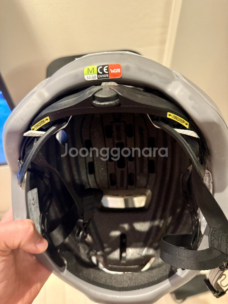 카스크 와사비 핼멧 m사이즈 팝니다--5