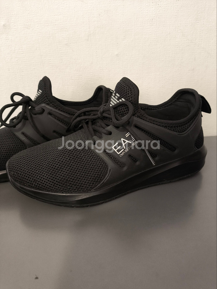 uk4 230~235mm 엠포리오 아르마니 운동화--1