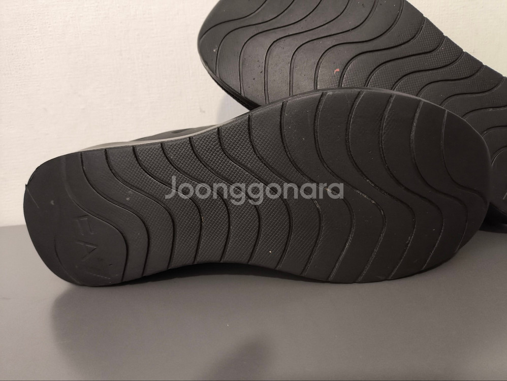 uk4 230~235mm 엠포리오 아르마니 운동화--8