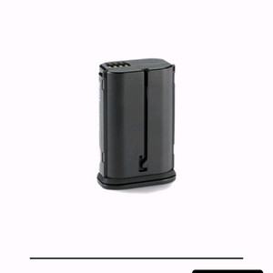 라이카 Q3 배터리, 엄지그립