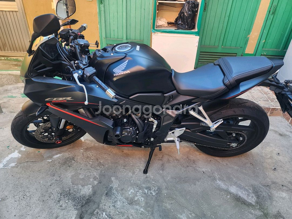혼다 CBR650R 블랙 오토바이--1