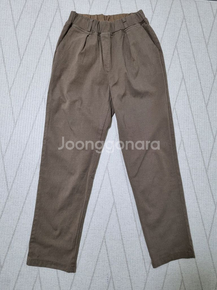 배기핏 허리밴딩 팬츠. 브라운. 55사이즈--0