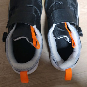 탁구화 배드민턴화