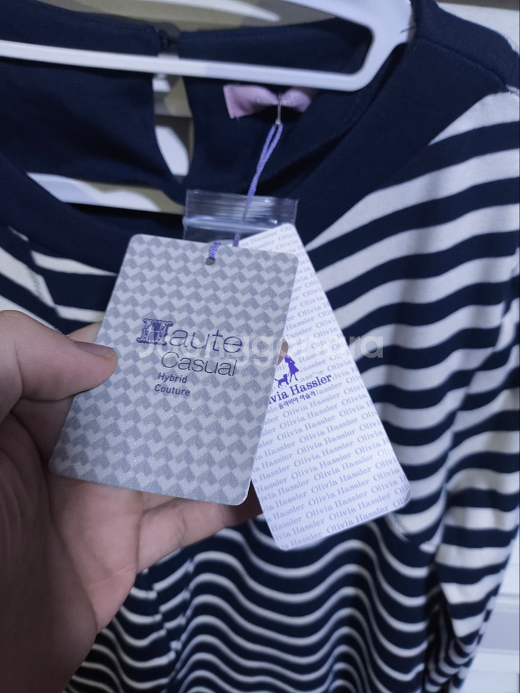 새거 90 올리비아하슬러 티셔츠--2