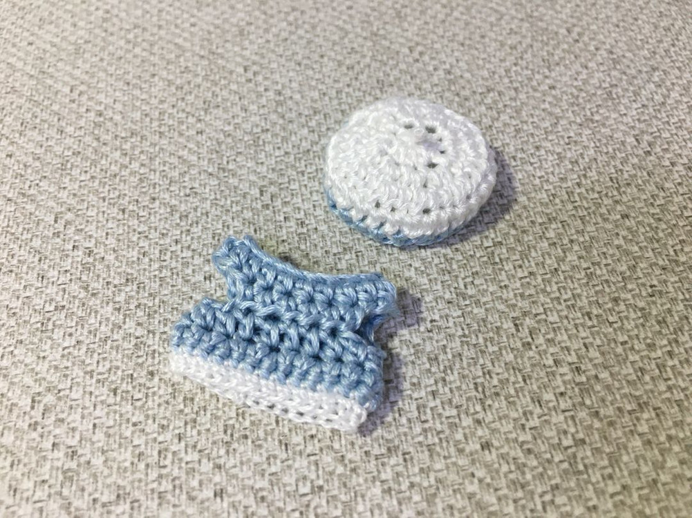 [실바니안 뜨개옷] 하늘색 원피스 베레모 세트 이미지