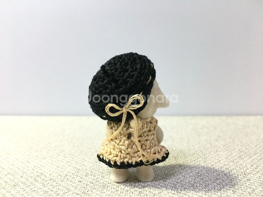 [실바니안 뜨개옷] 베이지 블랙 니트 원피스 베레모 세트--2