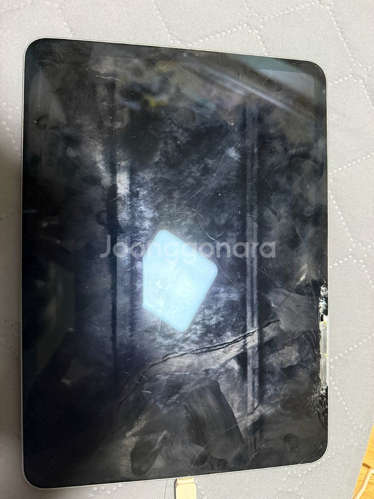 아이패드 프로 5세대 11인치 128기가 팔아요--1