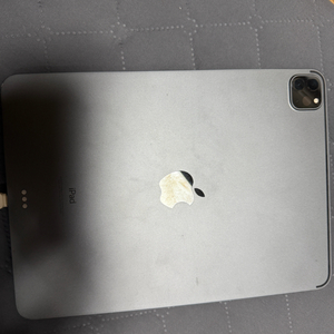 아이패드 프로 5세대 11인치 128기가 팔아요