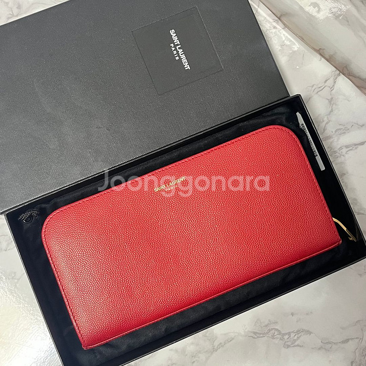 [OS] 입생로랑 집 어라운드 장지갑--0