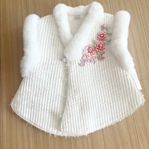 여아 사이즈 130 털배자 판매합니다