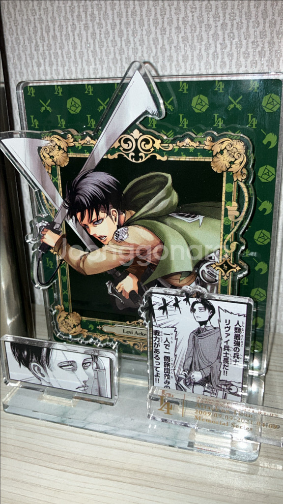 리바이 디오라마 아크릴 스탠드--0