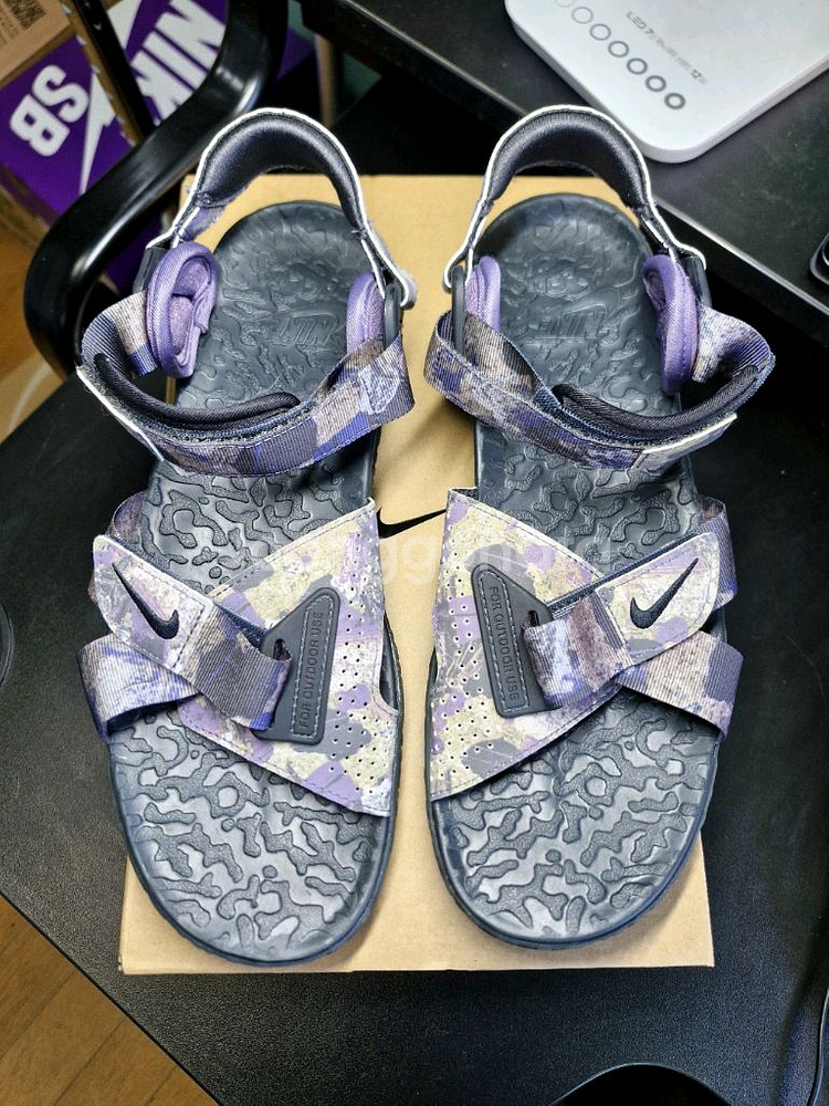 나이키 ACG 에어 데슈츠+ SE 다크 드리프트우드 샌들--1