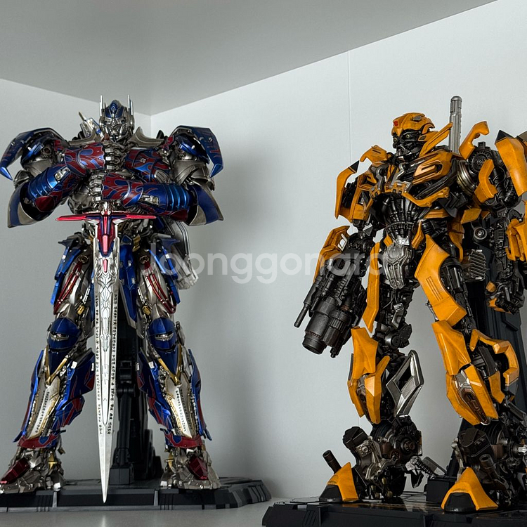 쓰리제로 범블비 : 최후의 기사--0