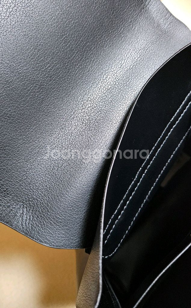 자라 레더 백팩 블랙--3