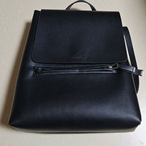 자라 레더 백팩 블랙