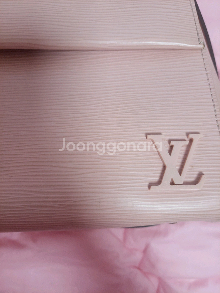 정품)급처상태좋음!루이비통 핑크에삐클루니bb크로스백가방--4