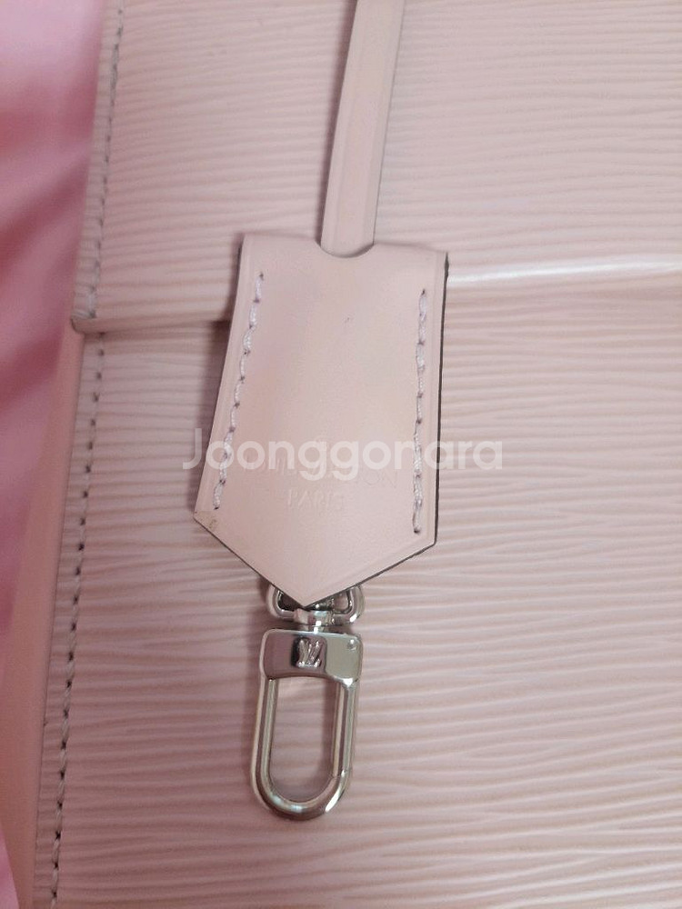 정품)급처상태좋음!루이비통 핑크에삐클루니bb크로스백가방--1