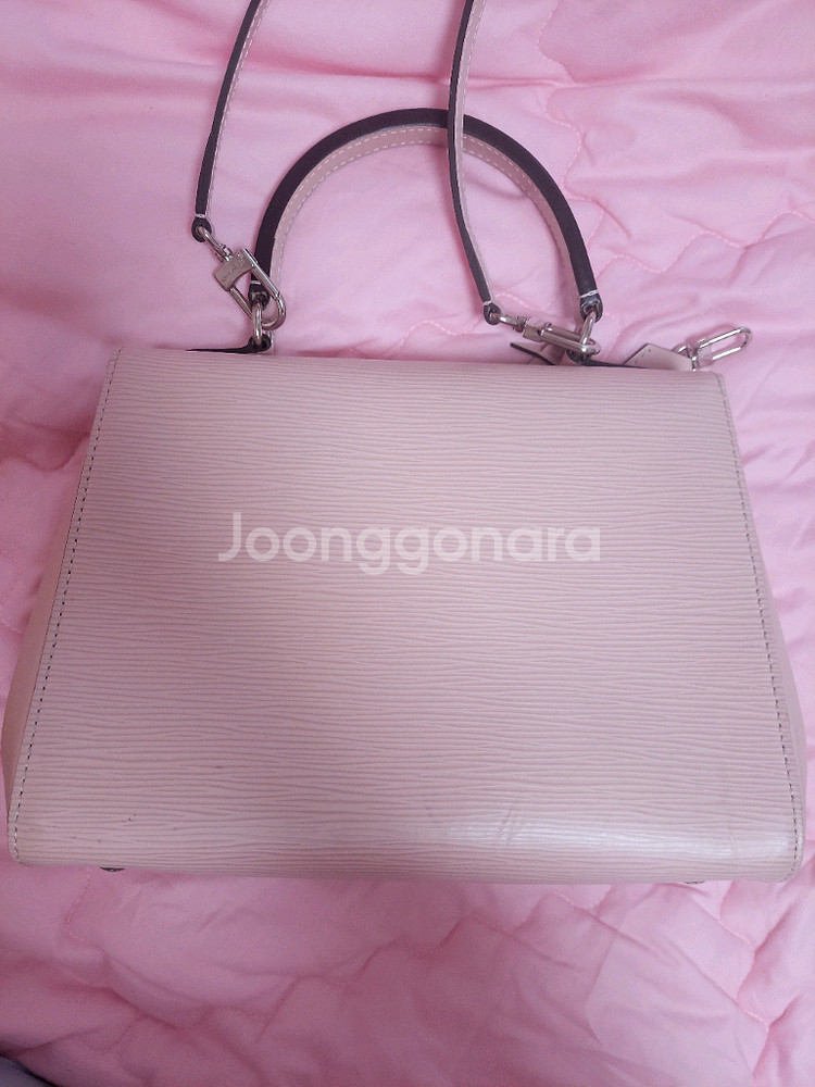 정품)급처상태좋음!루이비통 핑크에삐클루니bb크로스백가방--7