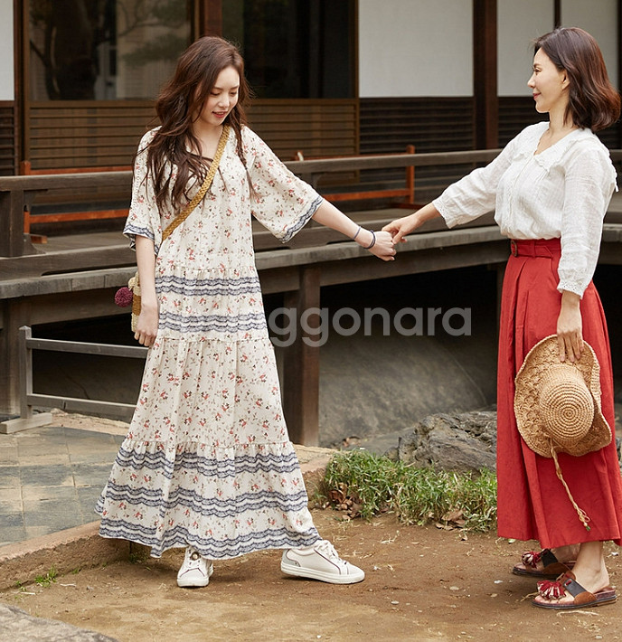 써스데이 아일랜드 플로럴 패턴 맥시 원피스 s사이즈--2