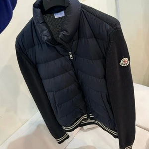 [L]몽클레어 니트패딩 24년식