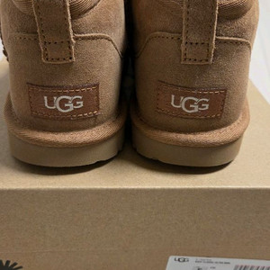 UGG 빅키즈울트라 미니 5사이즈 235
