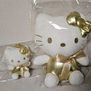 새상품)산리오 골드헬로키티 25cm인형+키링세트