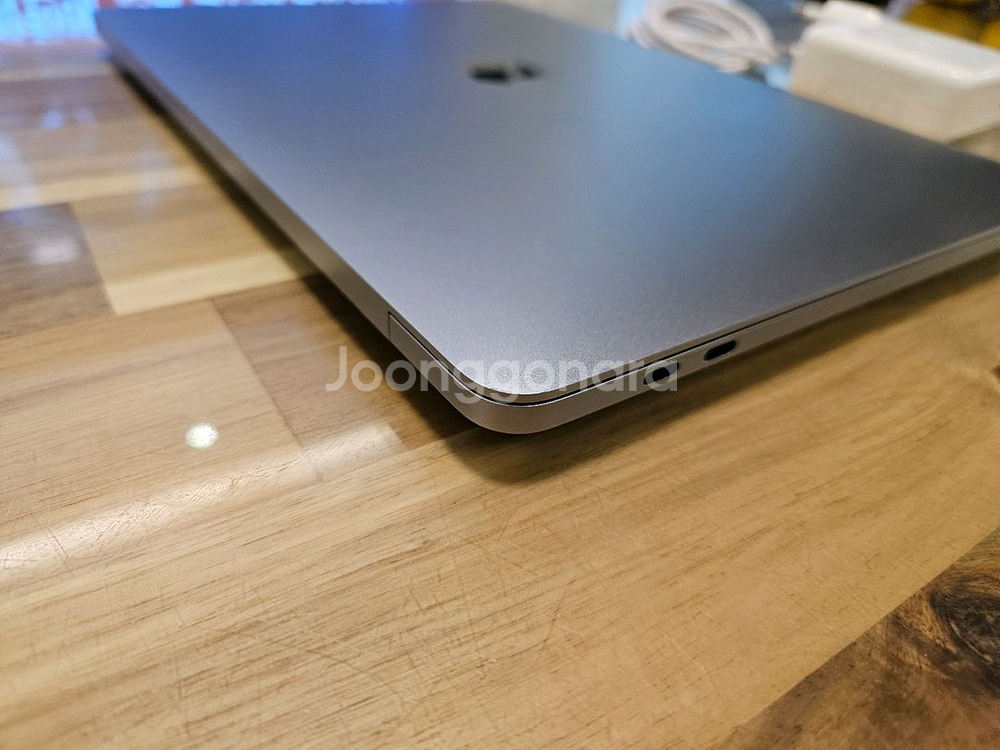 맥북 프로 13 M1 13인치 2021년 2월구입--1