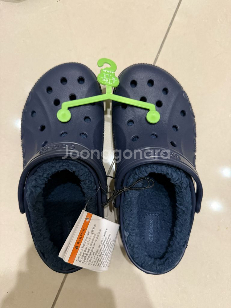 (새상품) 털 크록스 j2--0